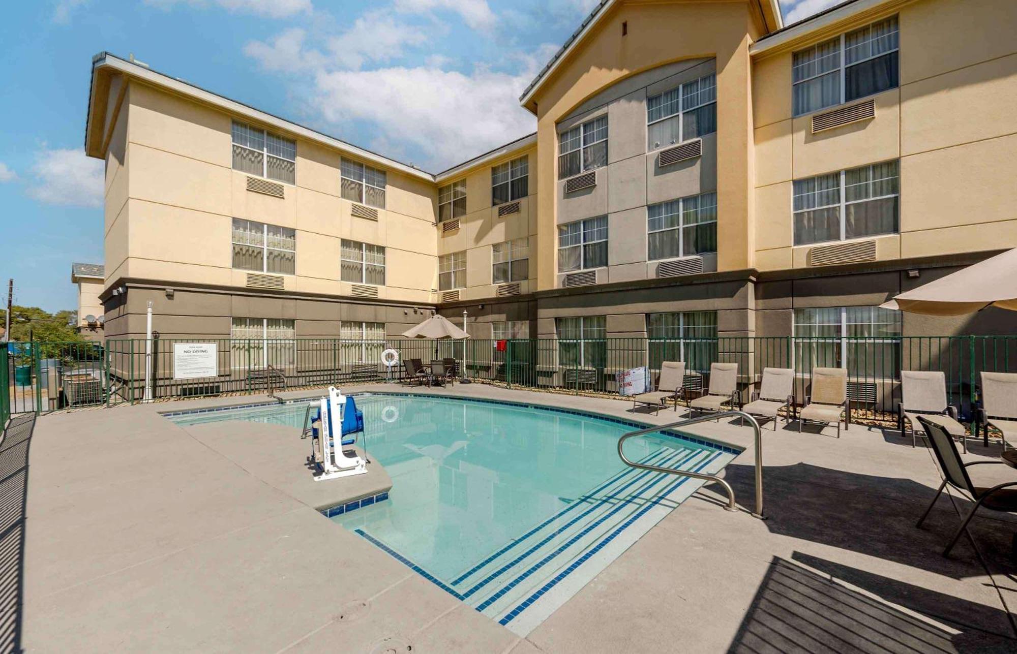 Mainstay Suites Las Vegas Flamingo Exterior foto