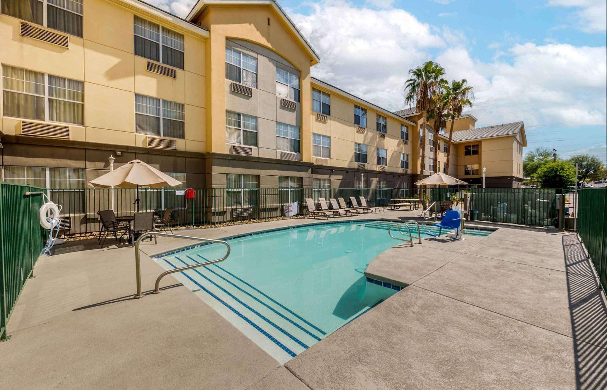 Mainstay Suites Las Vegas Flamingo Exterior foto